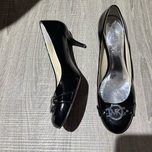 Michael Kors Shiny Black Heels with Logo Accent
